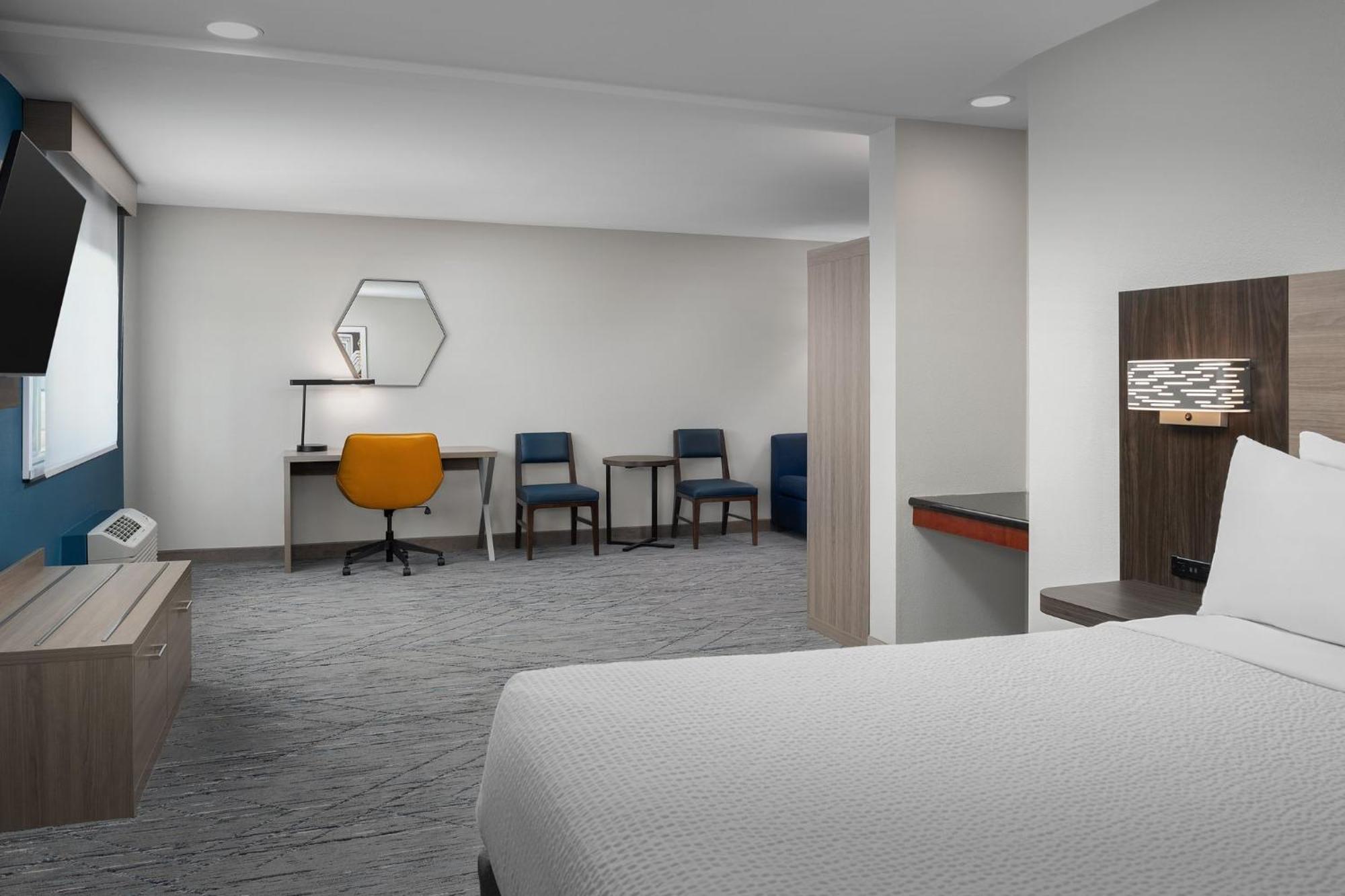 Express Airport By Ihg
